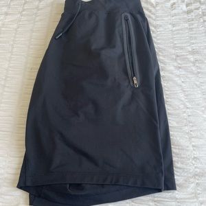 Lululemon Mens Shorts Xl Black. Great condition, no lining, 10 inseam